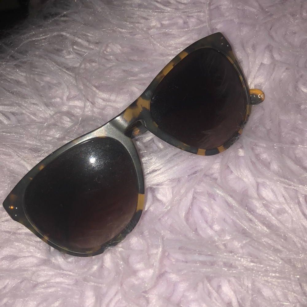 OLIVER PEOPLES DADDY B SUNGLASSES